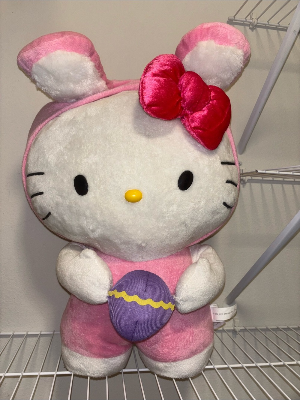 Hello Kitty Pink Bunny 2012 Greeter with Purple egg